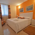 Apartment Lovely, Big, Apt1 With Privat Pool *