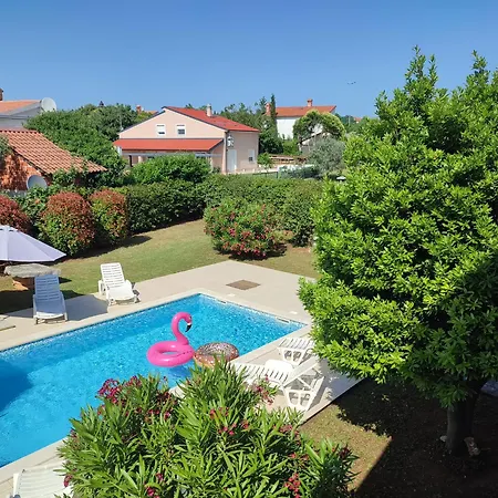 Apartman Lovely, Big, Apt1 With Privat Pool