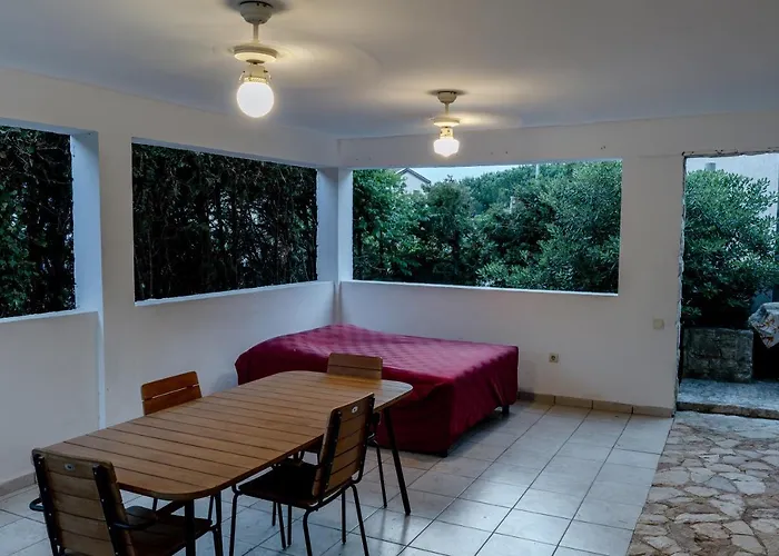 Appartement Lovely, Big, Apt1 With Privat Pool *