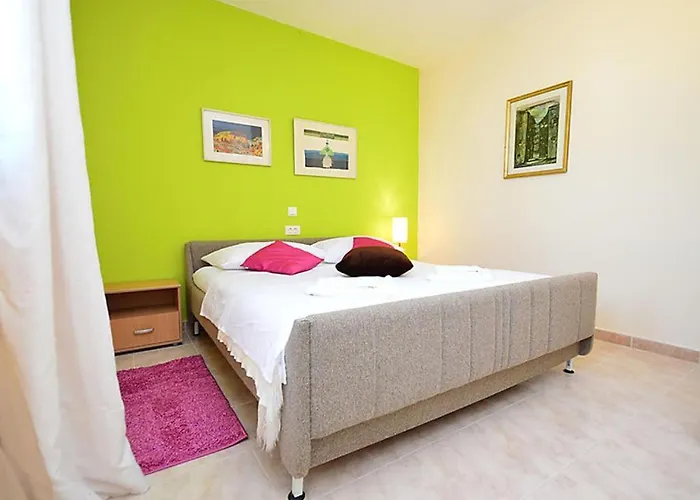 아파트 Lovely, Big, Apt1 With Privat Pool