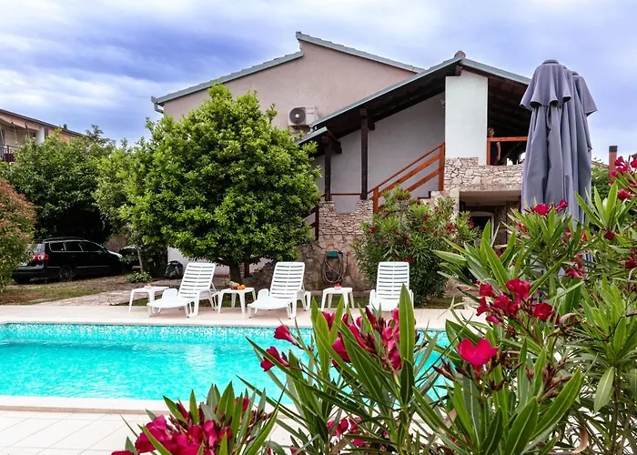 Lovely, Big, Apt1 With Privat Pool *