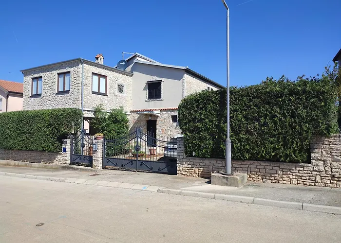 Lovely, Big, Apt1 With Privat Pool