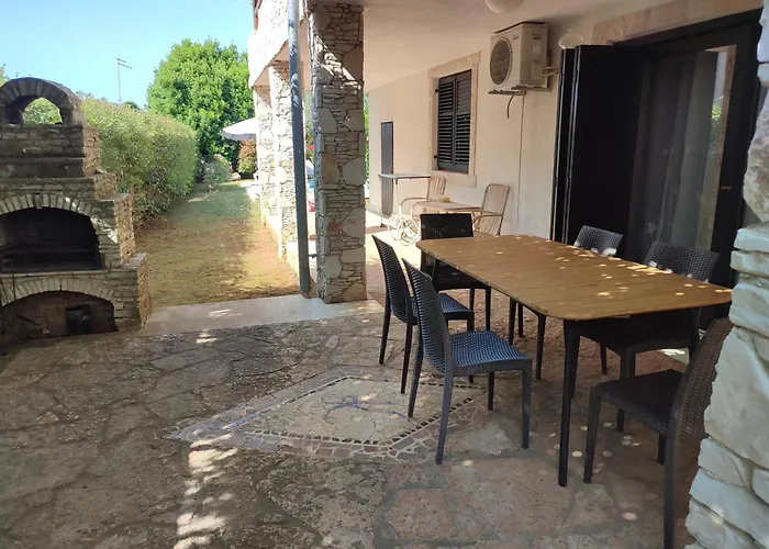 Lovely, Big, Apt1 With Privat Pool * Peroj